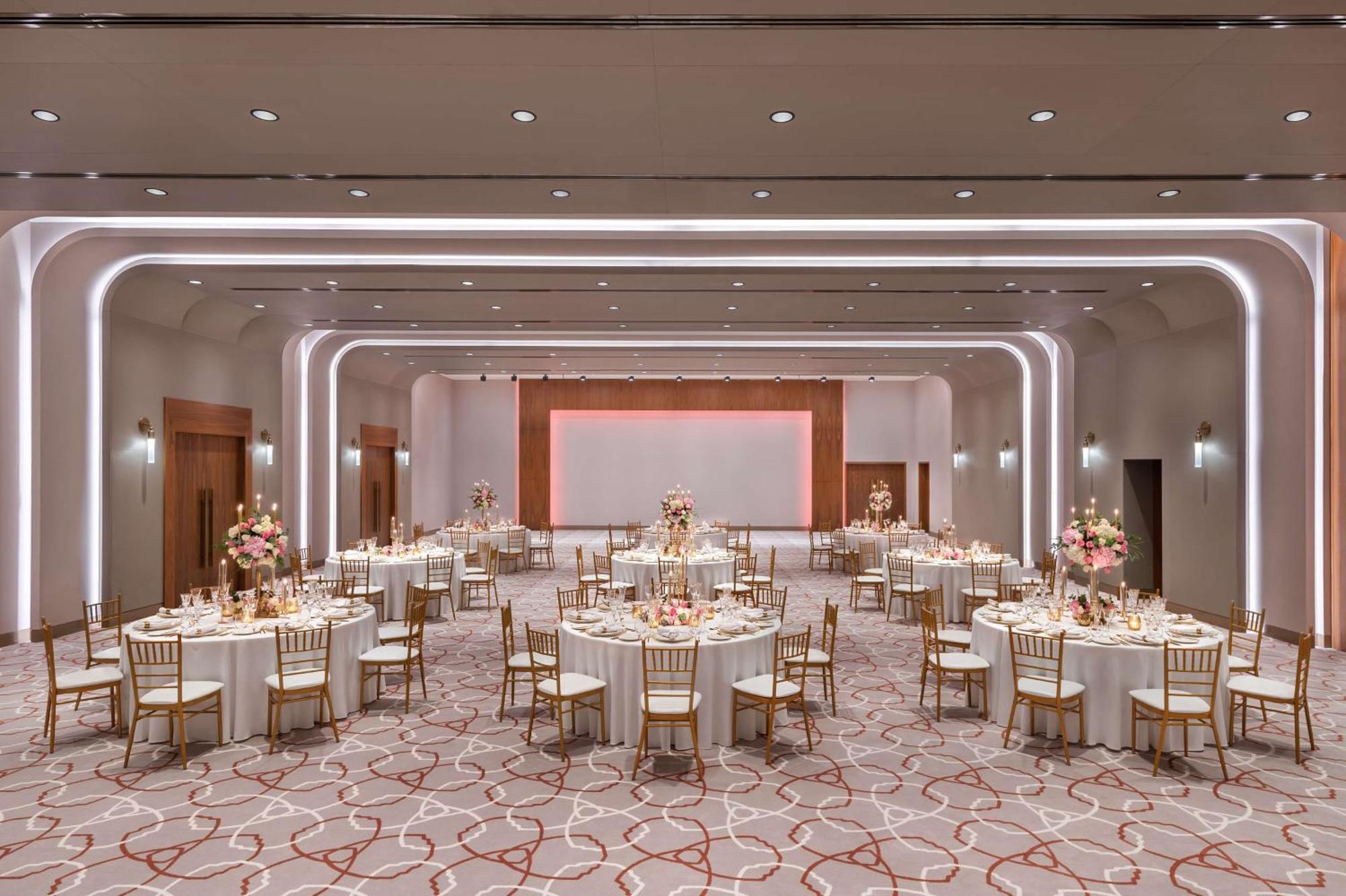 The Wb Abu Dhabi, Curio Collection By Hilton Hotel Luaran gambar