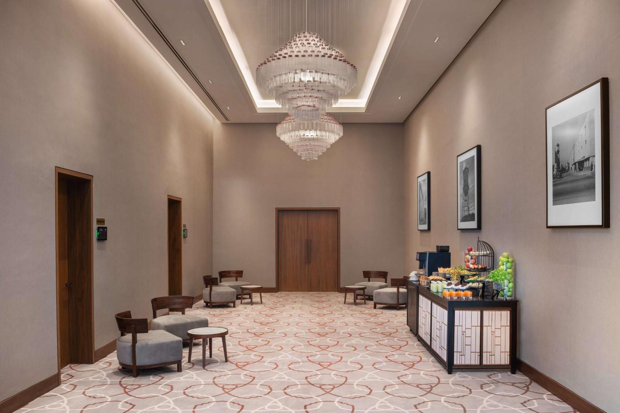 The Wb Abu Dhabi, Curio Collection By Hilton Hotel Luaran gambar